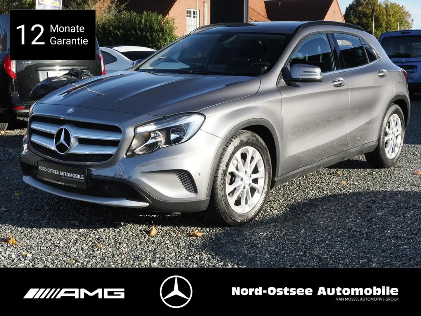 Mercedes-Benz GLA 200 d STYLE 4M AHK PDC KLIMA TEMPOMAT Grau - 1