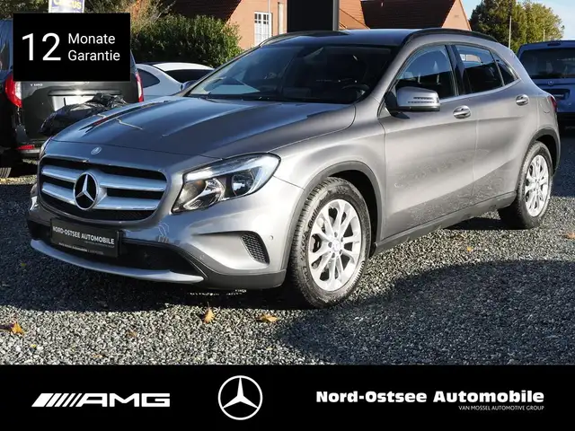 Mercedes-Benz GLA 200 d STYLE 4M AHK PDC KLIMA TEMPOMAT
