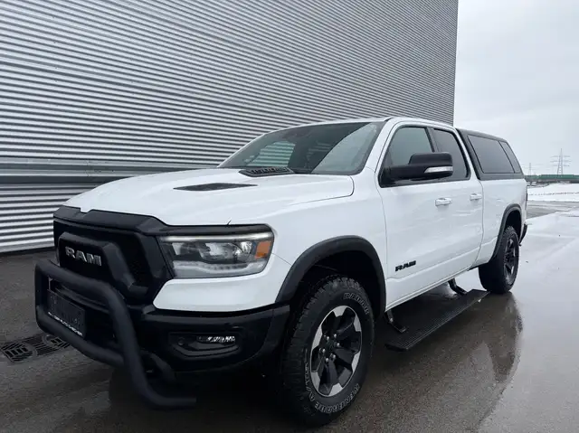 Dodge RAM 1500 Quad DK 5,7 HEMI Rebel ID:3 Ansicht 2