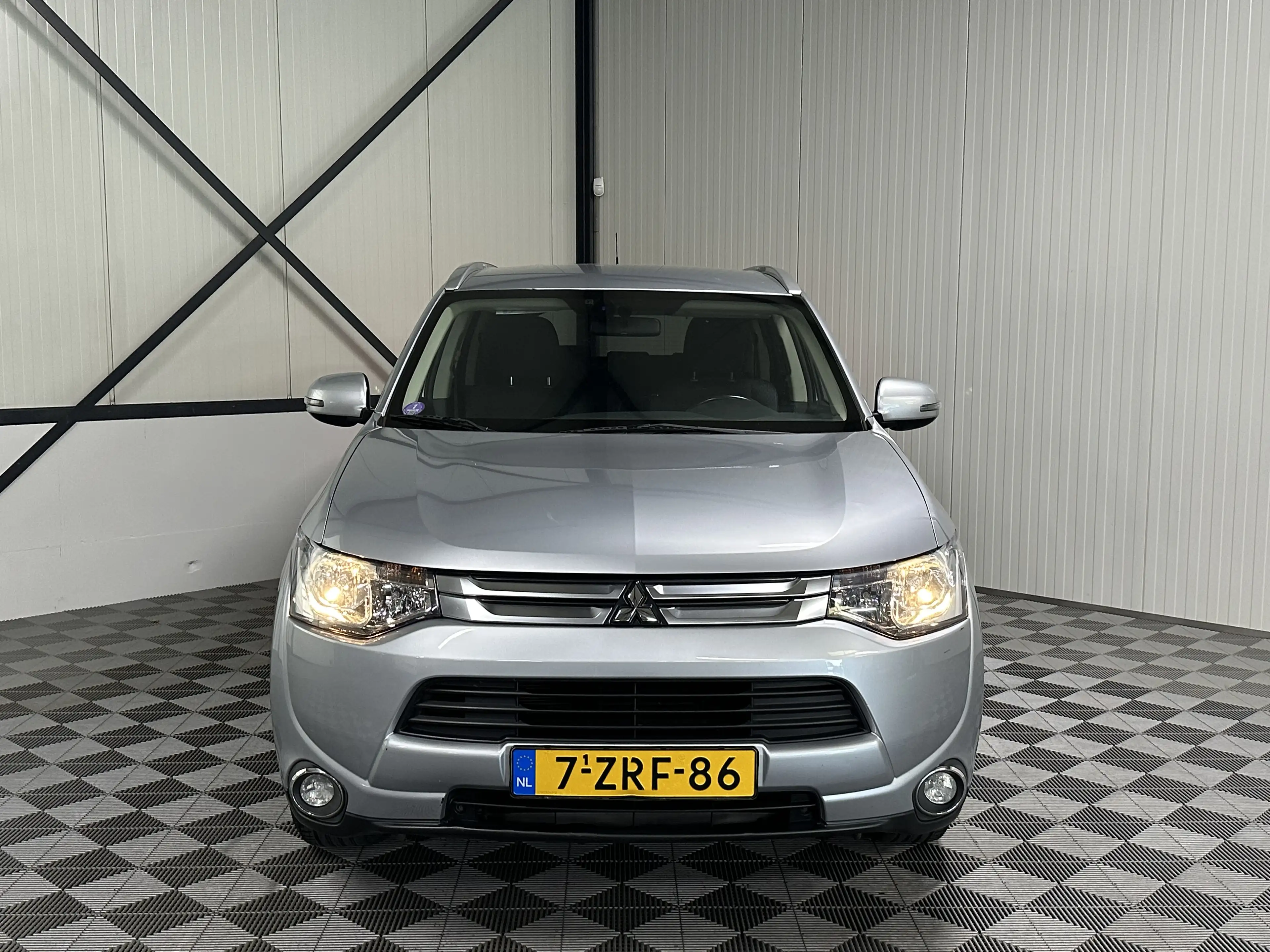 Mitsubishi Outlander 2.0 Aut | Business Edition 7-Pers | Navi | Camera — photo 10