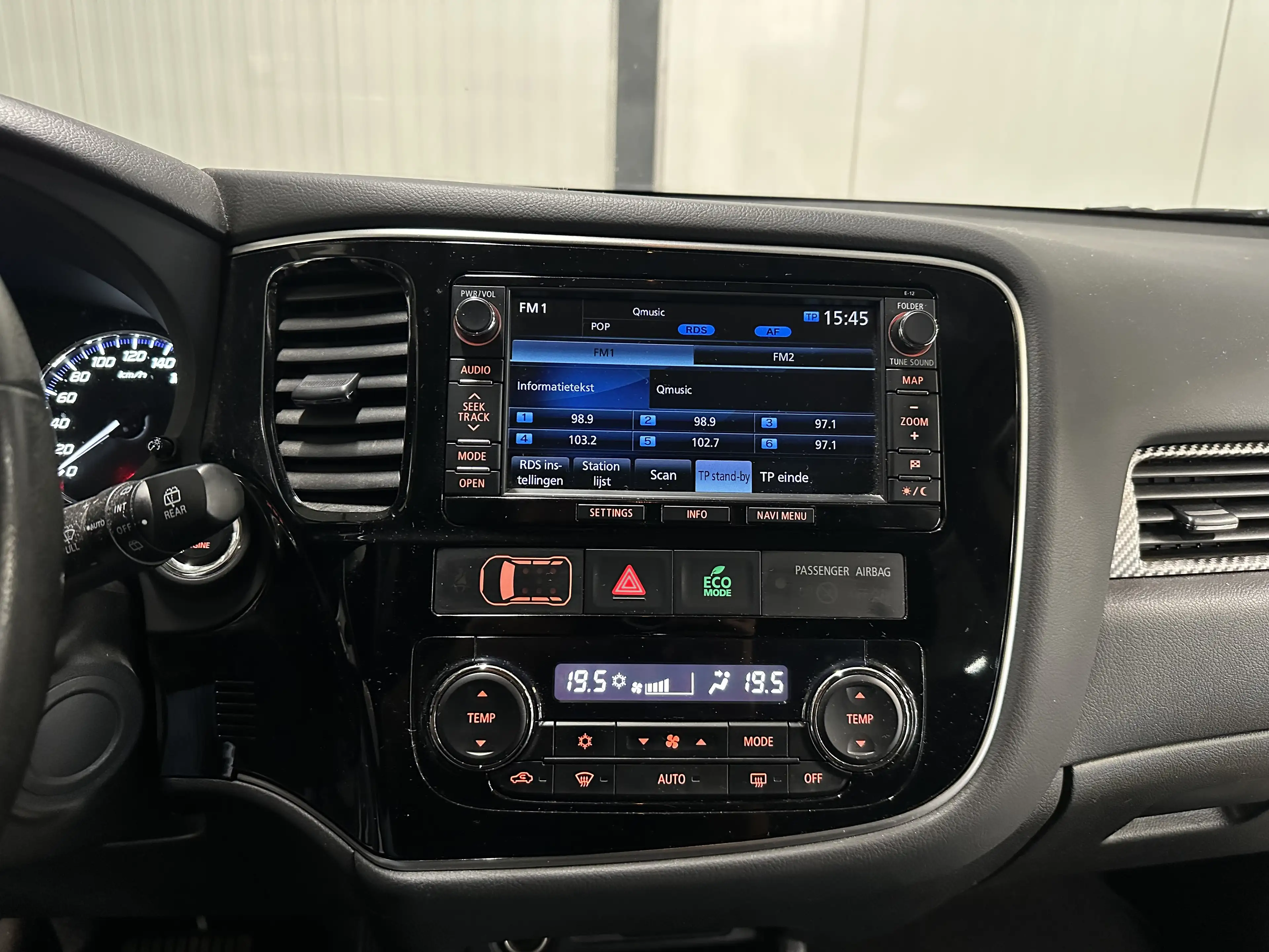 Mitsubishi Outlander 2.0 Aut | Business Edition 7-Pers | Navi | Camera — photo 17