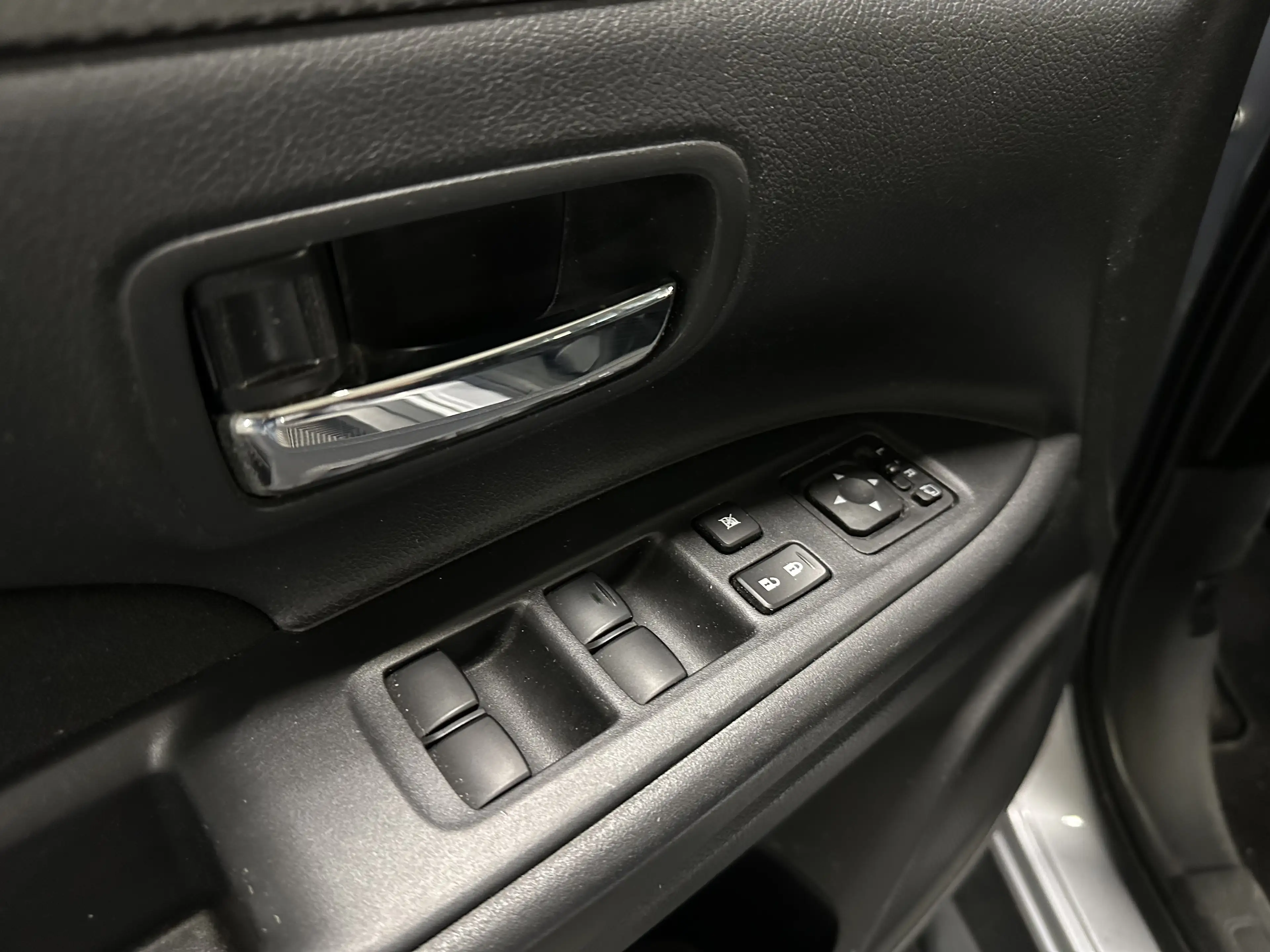 Mitsubishi Outlander 2.0 Aut | Business Edition 7-Pers | Navi | Camera — photo 14