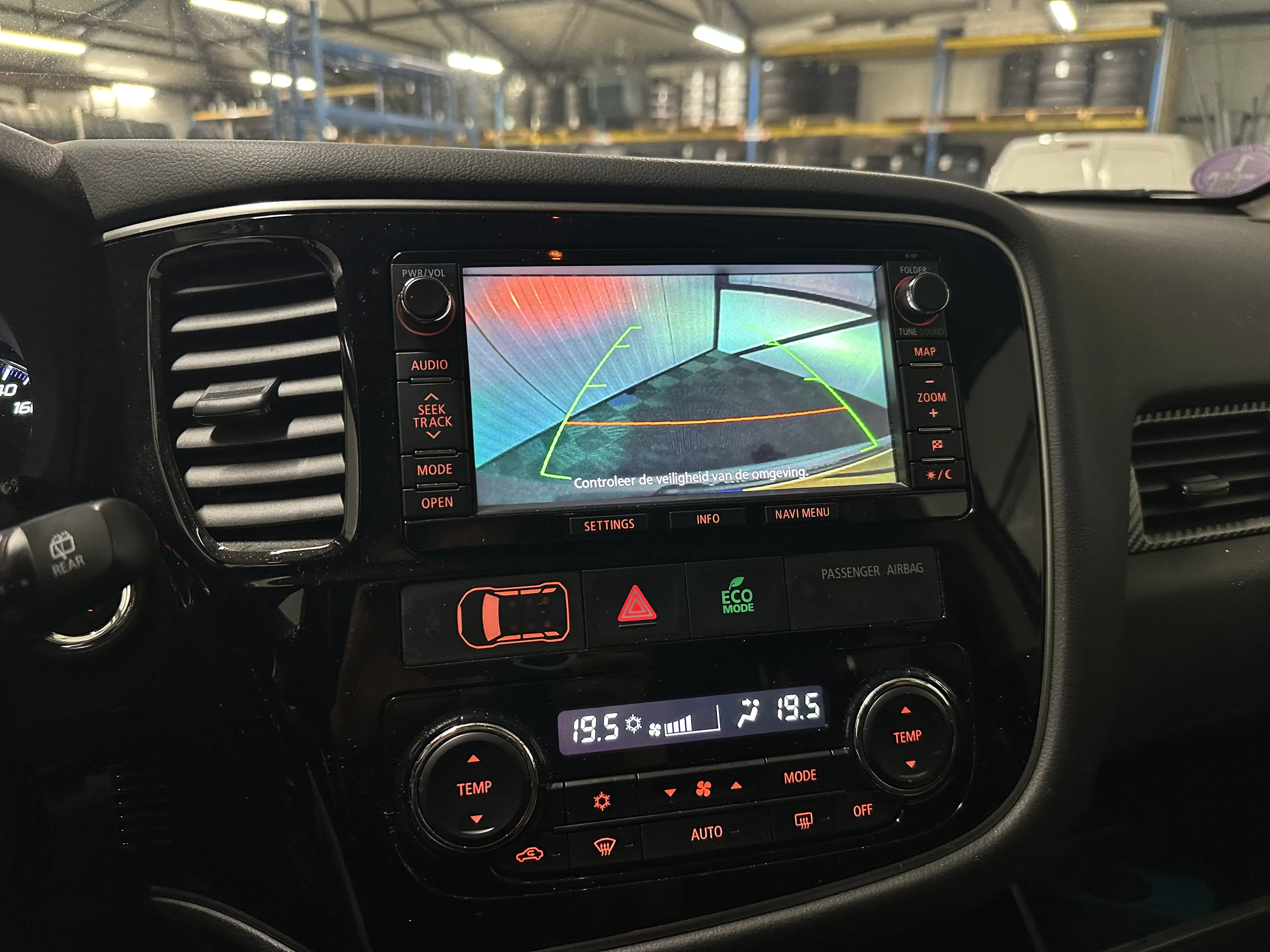 Mitsubishi Outlander 2.0 Aut | Business Edition 7-Pers | Navi | Camera — photo 20