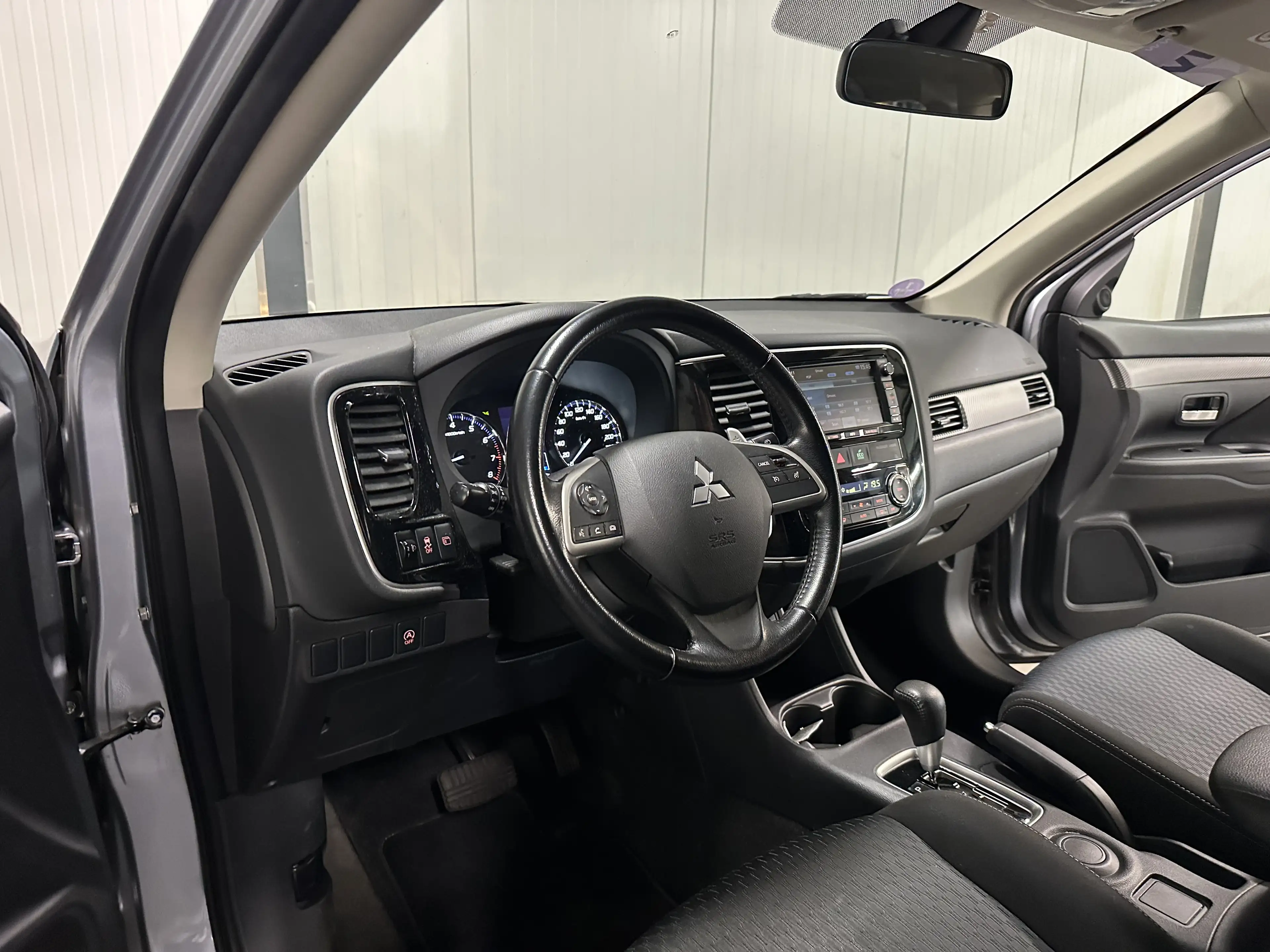 Mitsubishi Outlander 2.0 Aut | Business Edition 7-Pers | Navi | Camera — photo 11