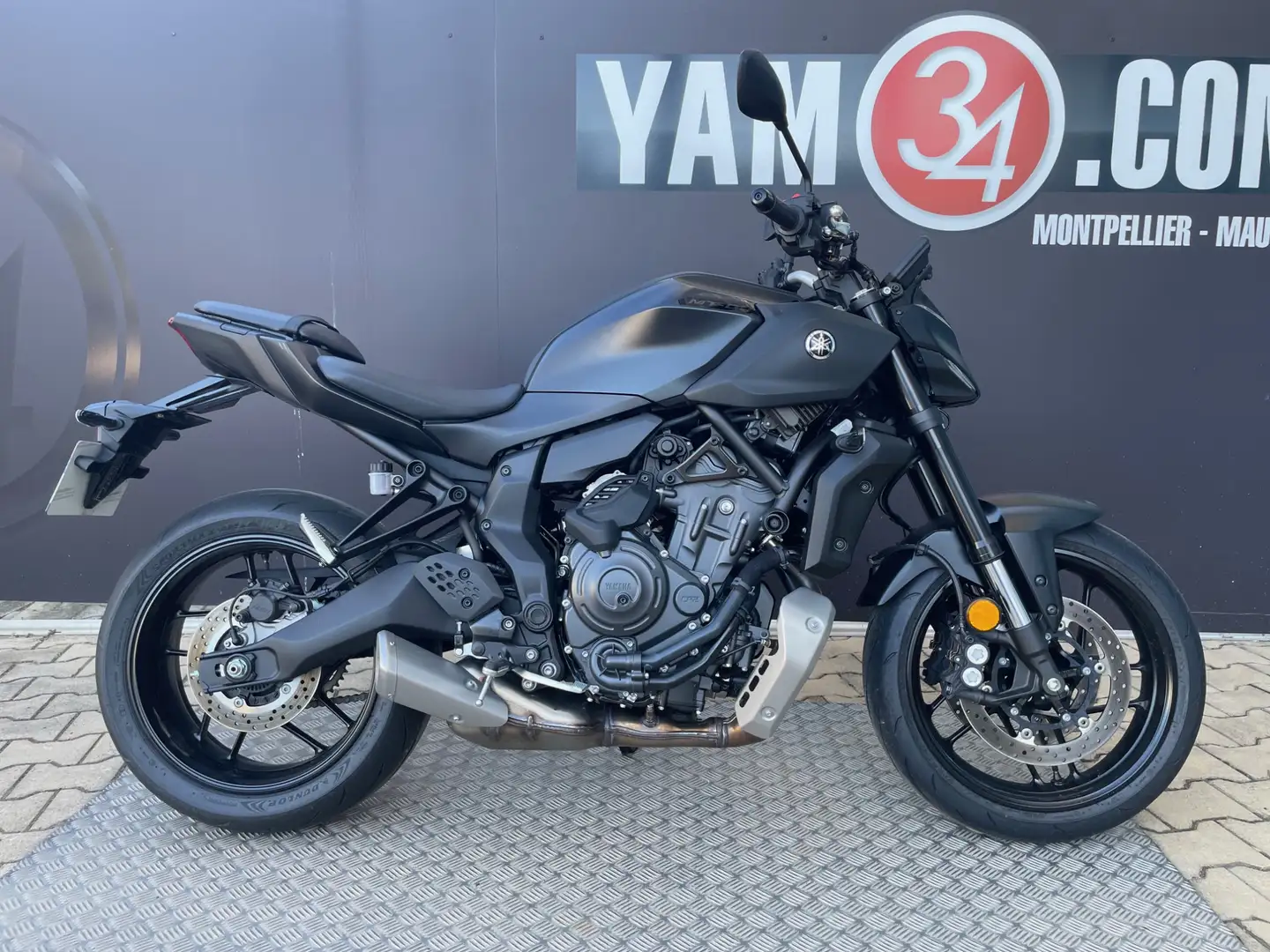Yamaha MT-07 Noir - 1
