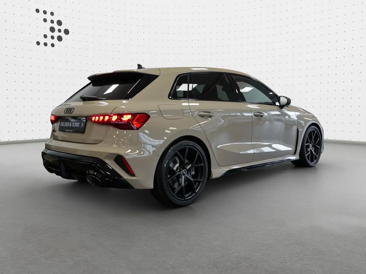 Audi RS3 2.5 TFSI qu. *Matrix*Pano*Keramik Braun - 2