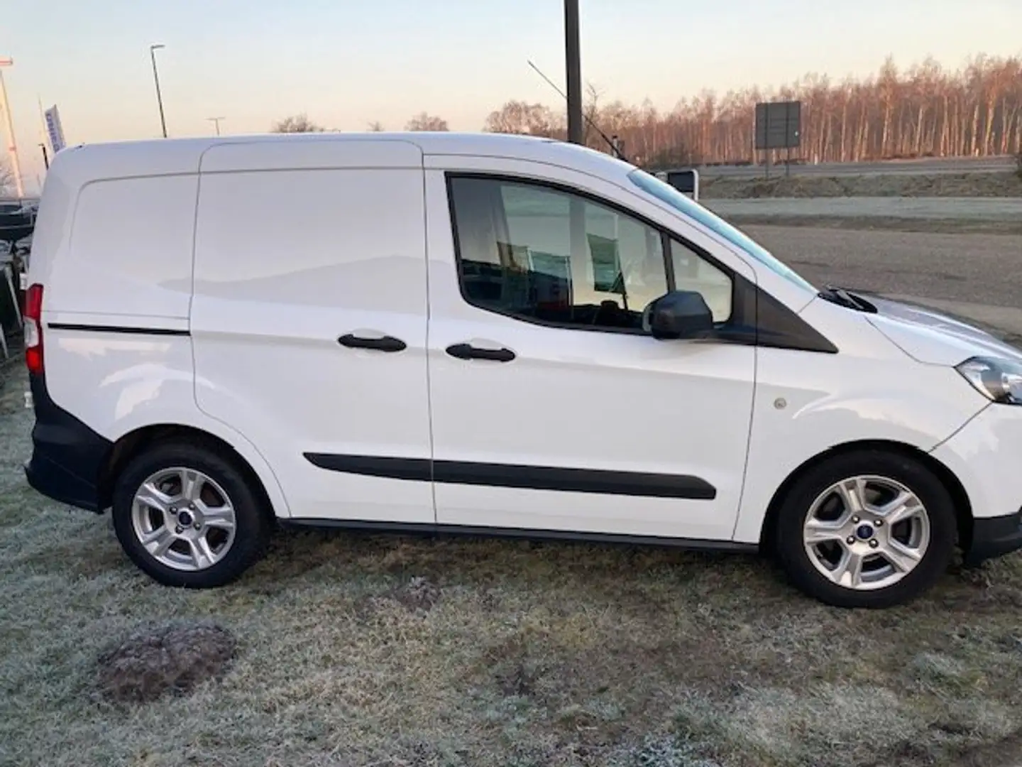 Ford Transit Courier Lichte vracht/2 zitplaatsen/Airco/Navigatie/1j gar Weiß - 2