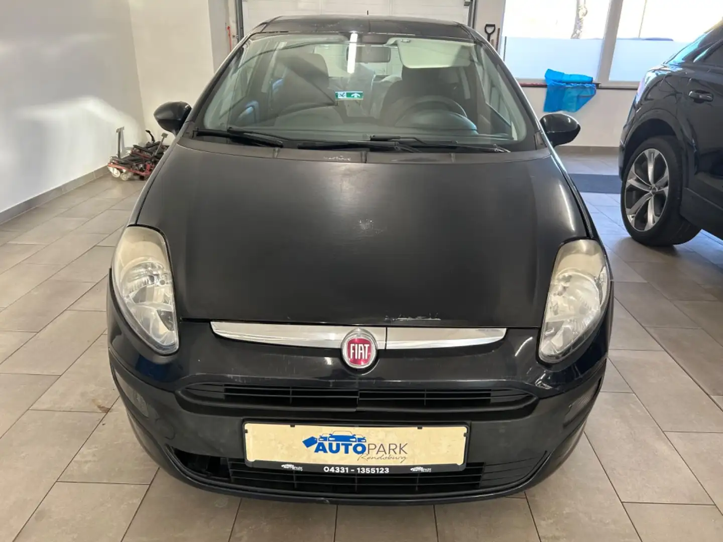 Fiat Grande Punto 1.4 8V Dynamic Schwarz - 2
