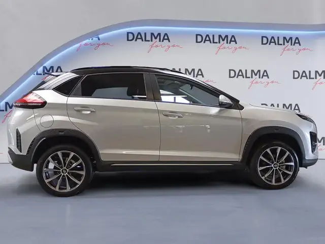 DR Automobiles DR3 view 6