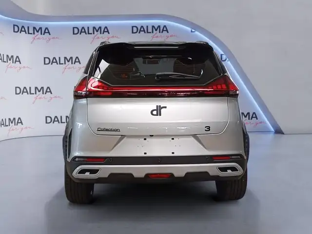 DR Automobiles DR3 view 4