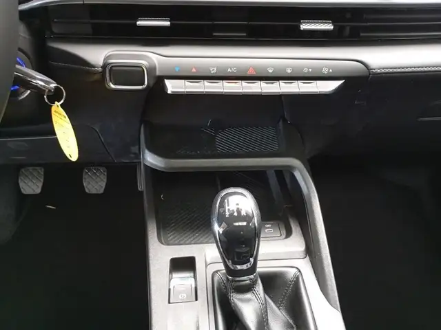 DR Automobiles DR3 view 18