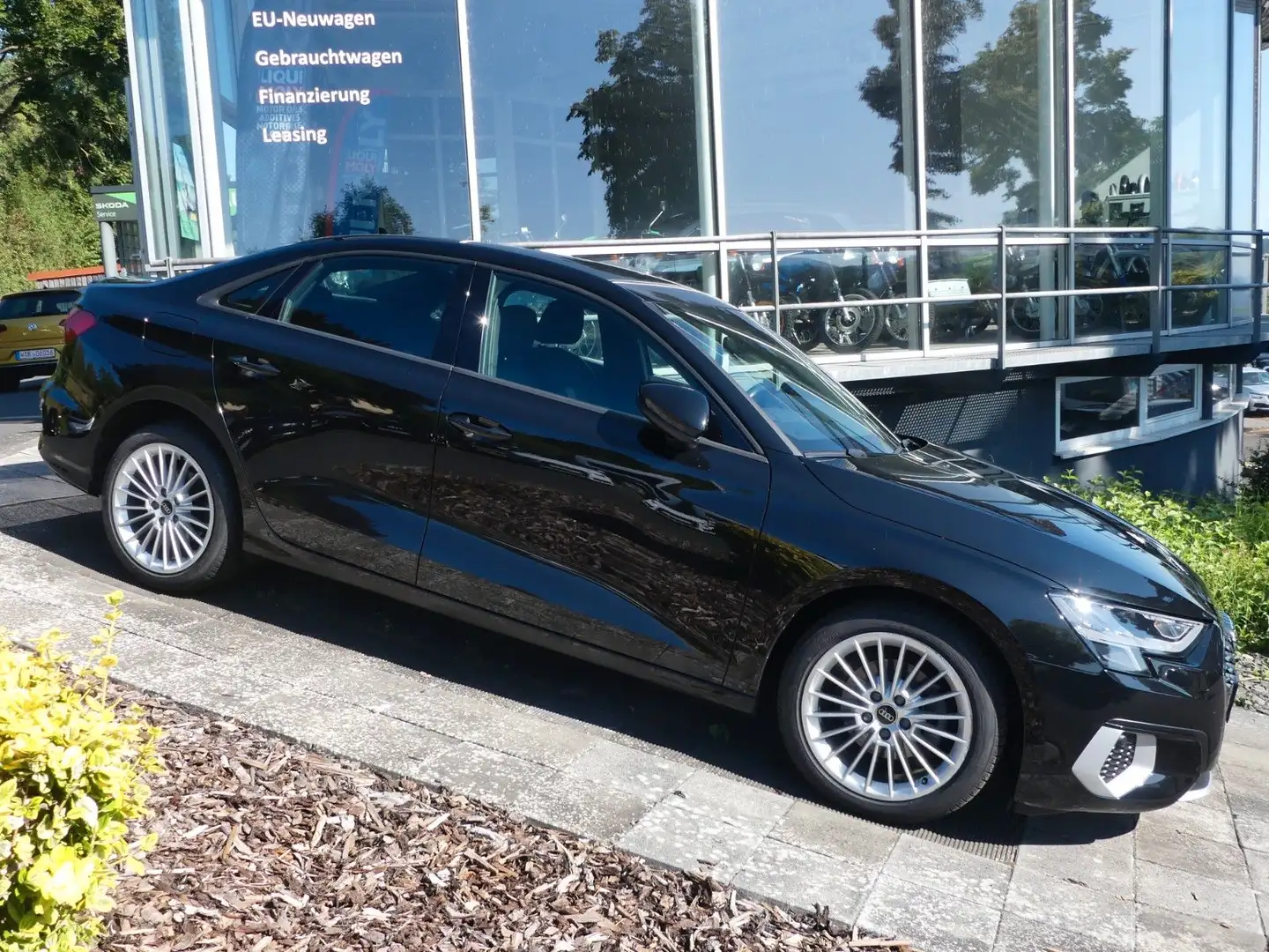 Audi A3 Limousine 35 TDI advanced, Navi, RF Kamera, Schwarz - 1