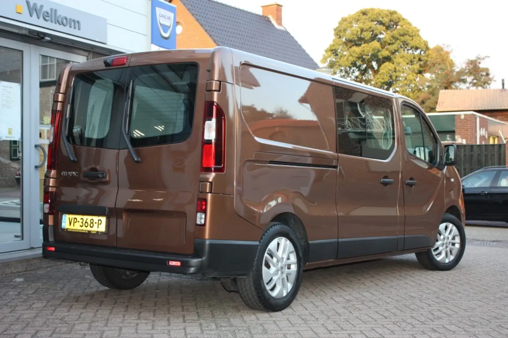 Renault Trafic 1.6 dCi T29 L2H1 DC Turbo2 Energy Brown - 2