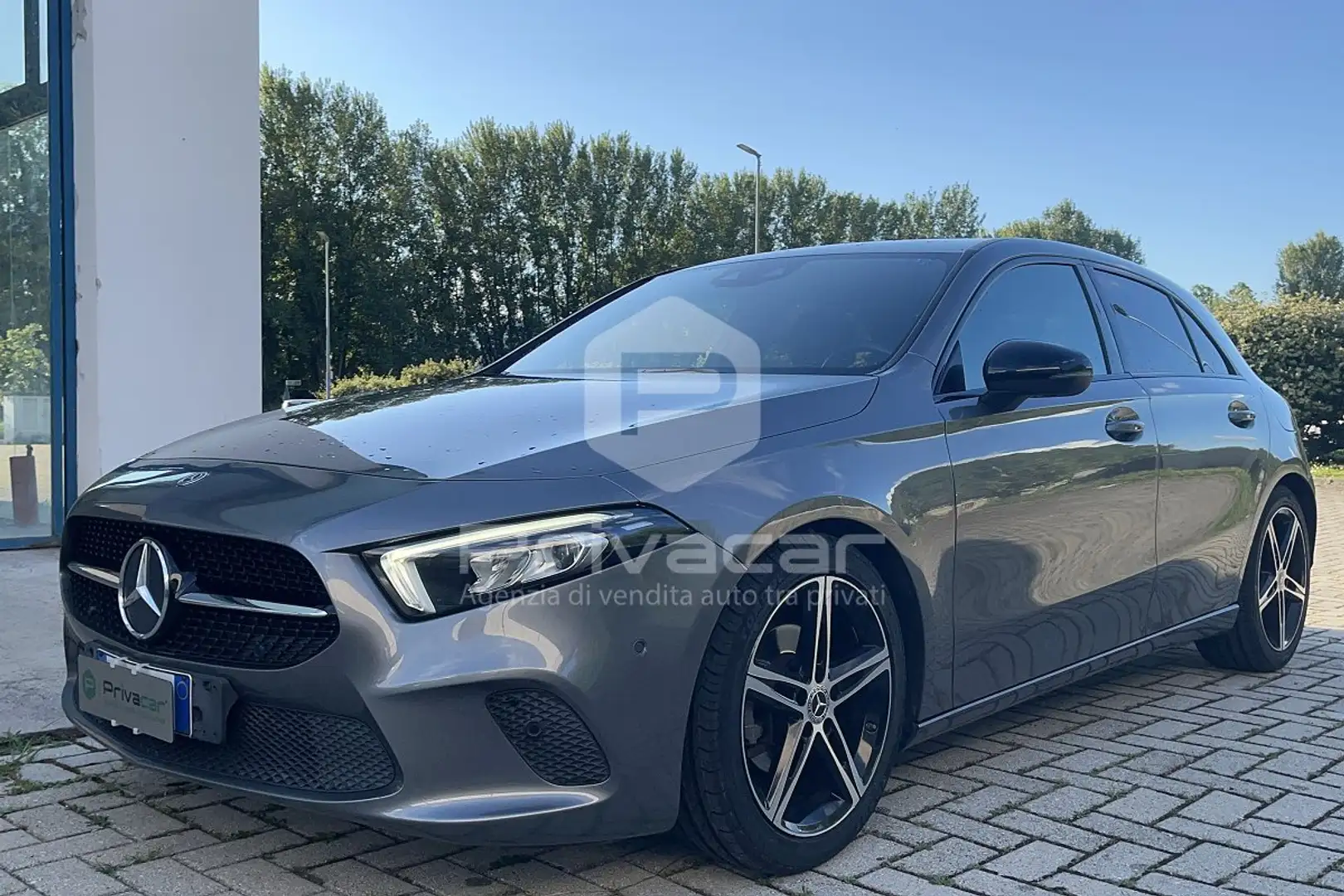 Mercedes-Benz A 180 A 180 d Automatic Sport Argent - 1