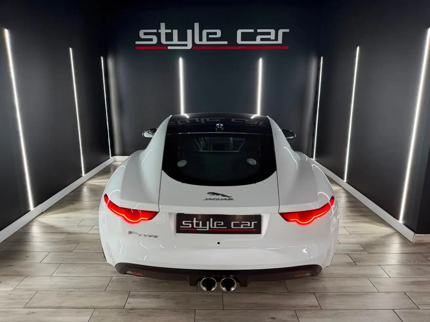 Jaguar F-Type FType V6 3.0 SC Coupe Auto Blanco - 2