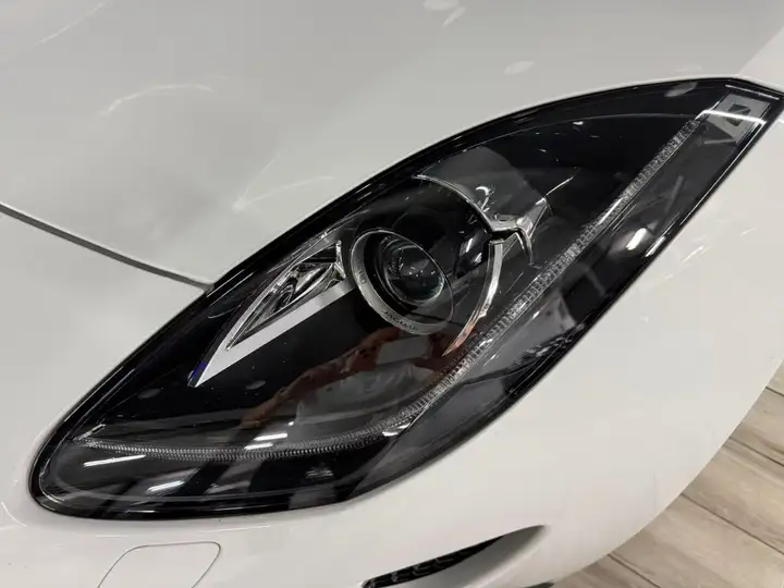 Jaguar F-Type COUPÉ 3.0 V6 2016, foto 17