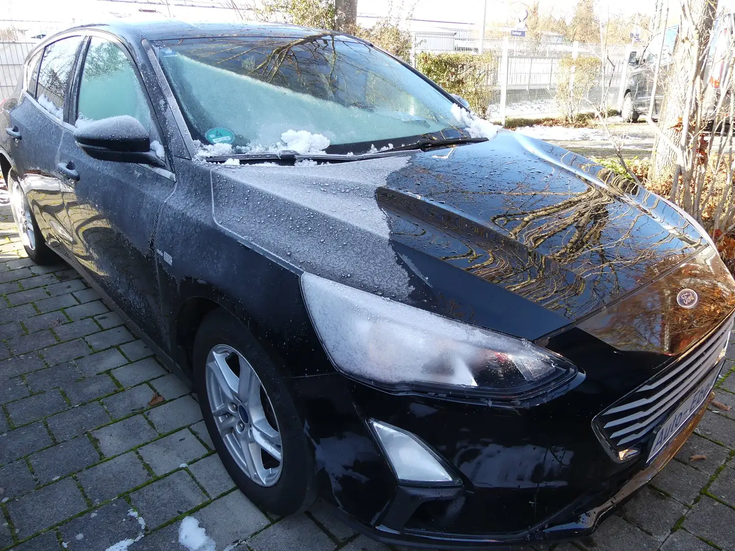 Ford Focus Lim5trg Navi/RFK/WinterPaket+Ski-Durchlade Schwarz - 2