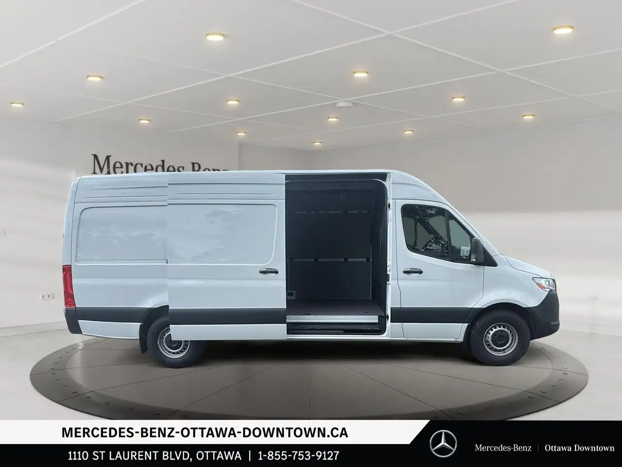 Mercedes-Benz Sprinter photo Mercedes-Benz Sprinter