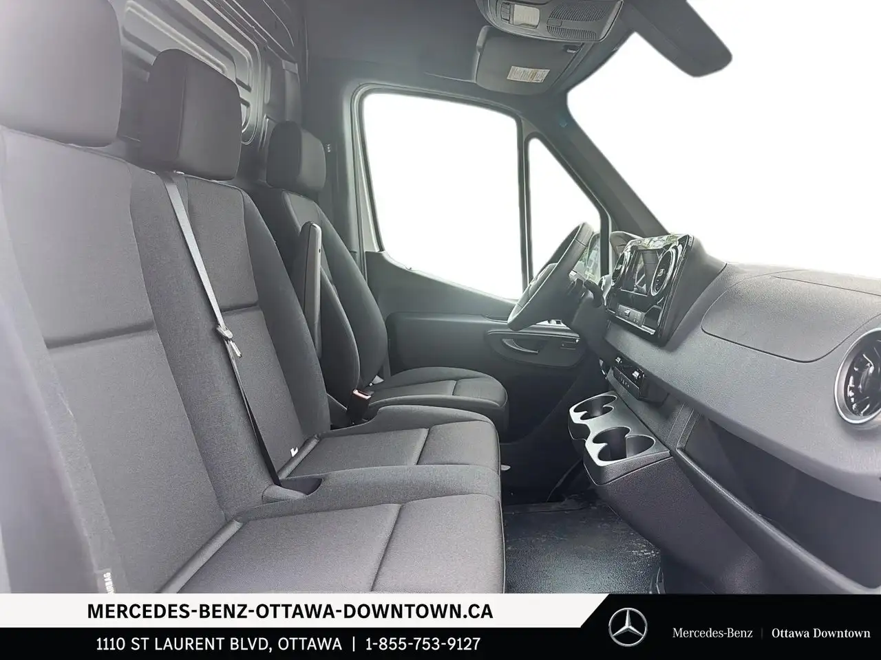 Mercedes-Benz Sprinter photo Mercedes-Benz Sprinter