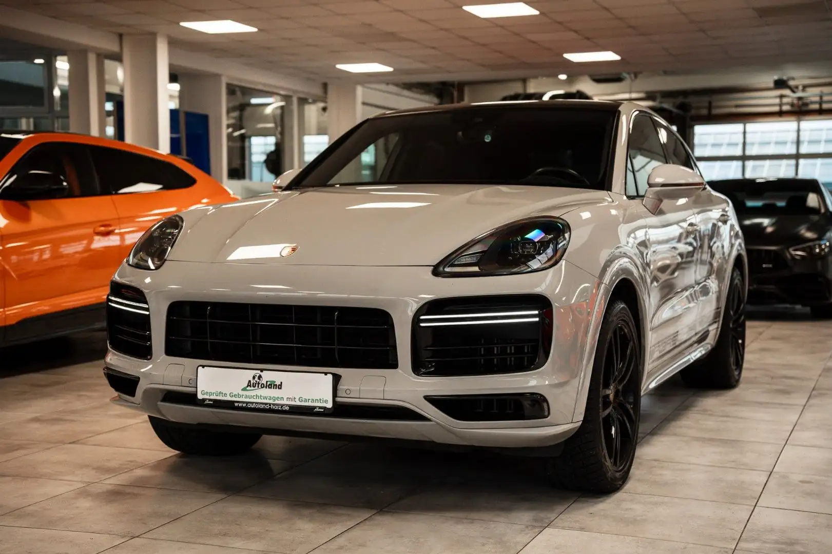 Porsche Cayenne Coupe Turbo*Standhz*AHK*Sp.Design*Carbon Gris - 1