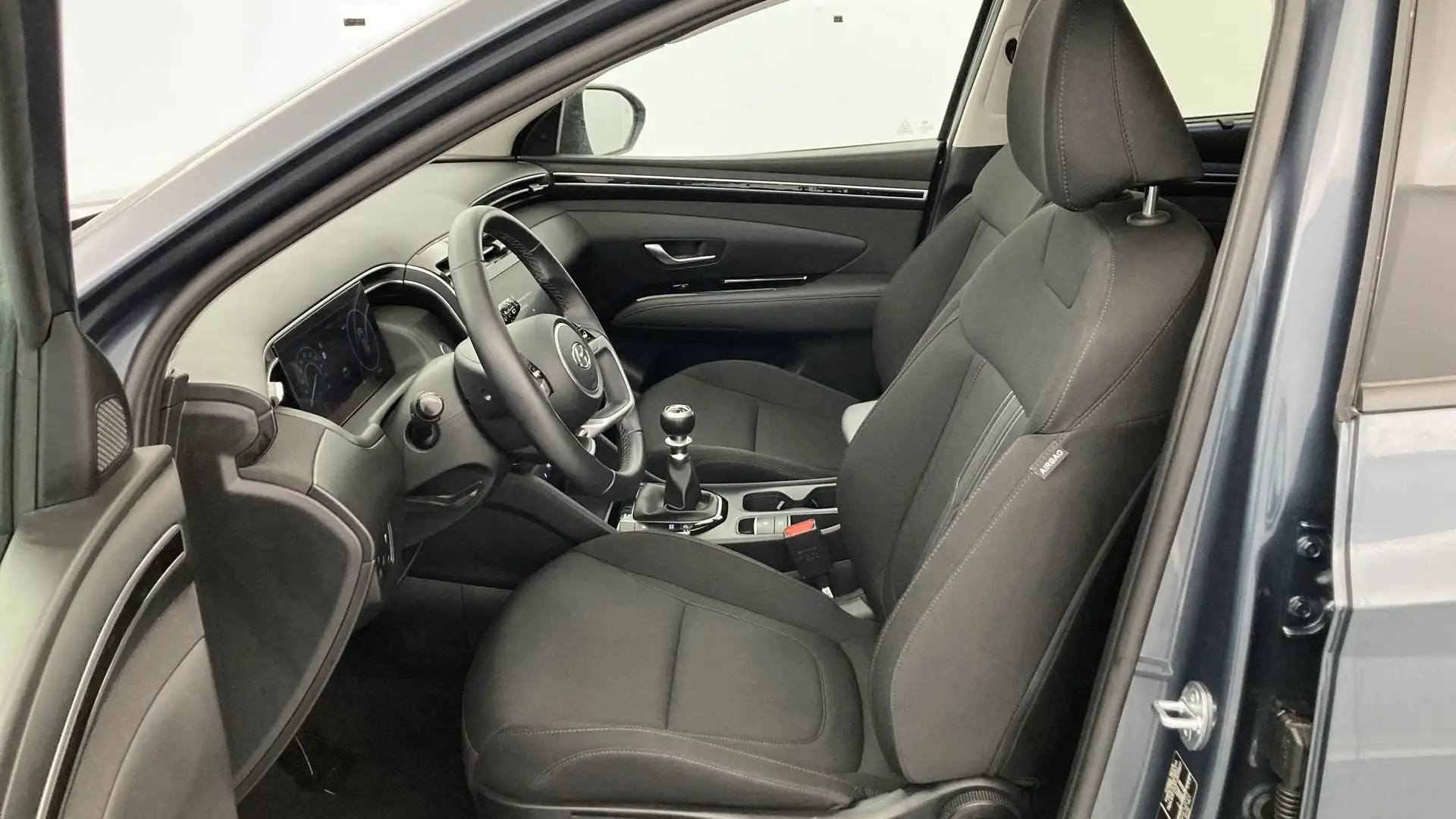 Hyundai TUCSON 1.6 CRDI 48V Tecno Sky 4x2 DT Azul - 2
