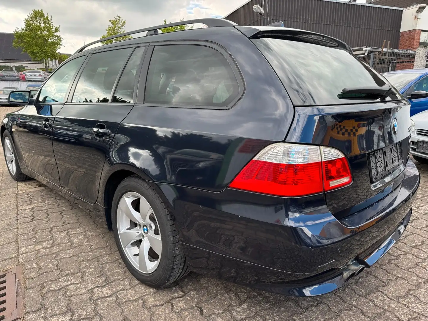 BMW 525 i Klimaautomatik,Panorama,6-Gang,PDC,Bi-Xenon Azul - 2