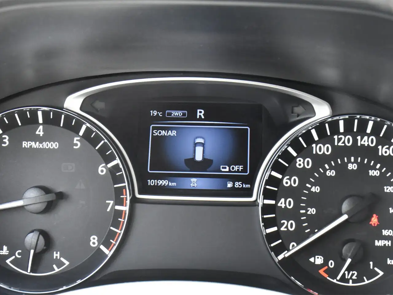 Nissan Pathfinder снимка Nissan Pathfinder