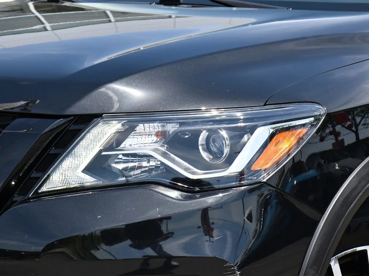 Nissan Pathfinder снимка Nissan Pathfinder