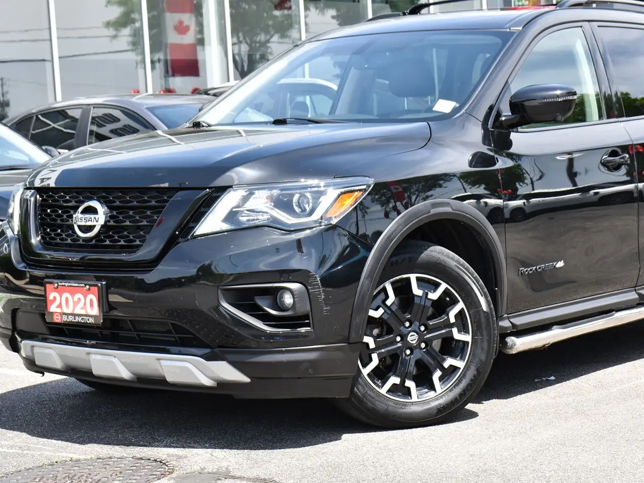 Nissan Pathfinder снимка Nissan Pathfinder