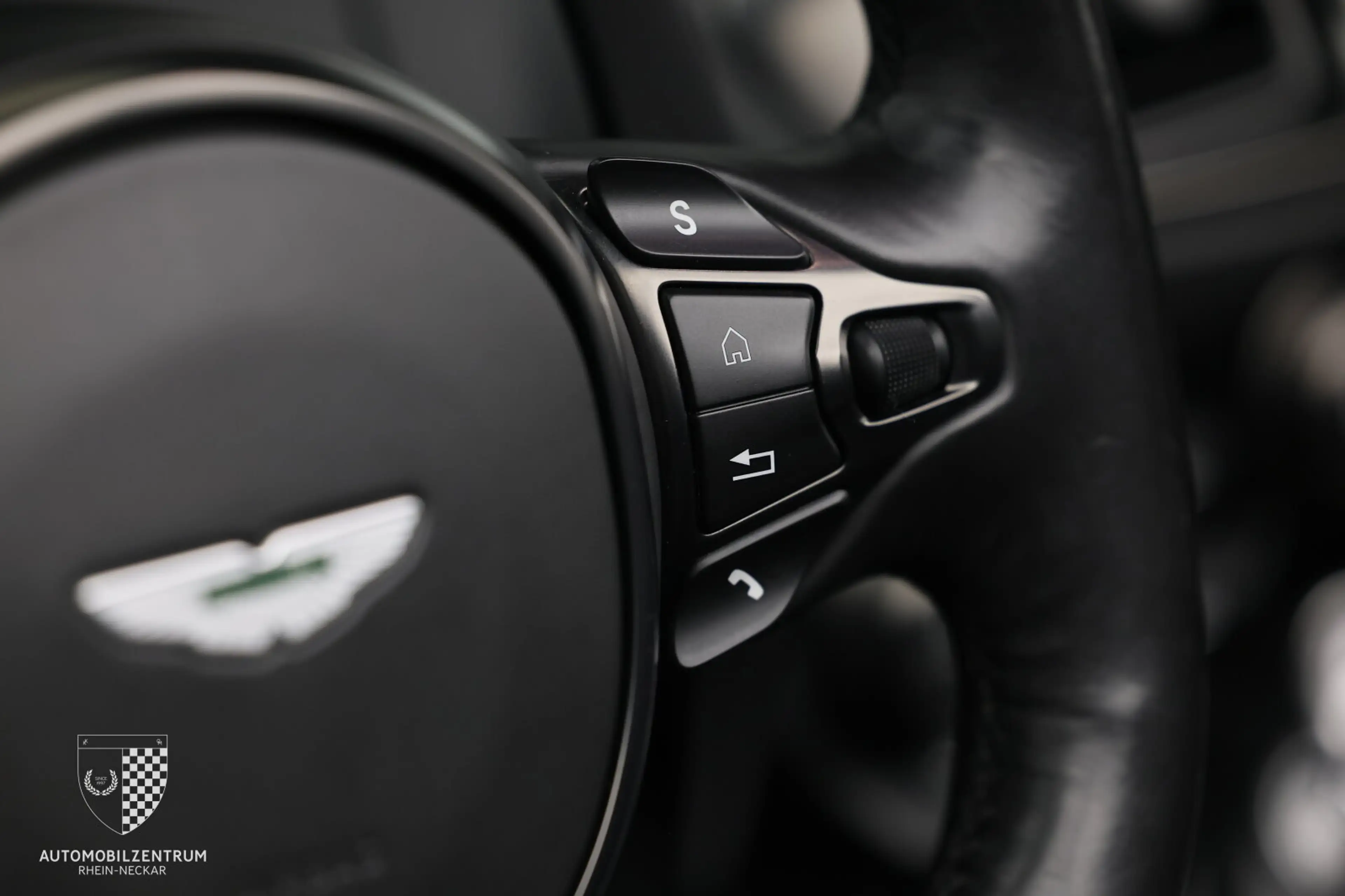 Aston Martin Vantage V8 Vantage Roadster SportsPlusPack/BlackPack/PPF — photo 14