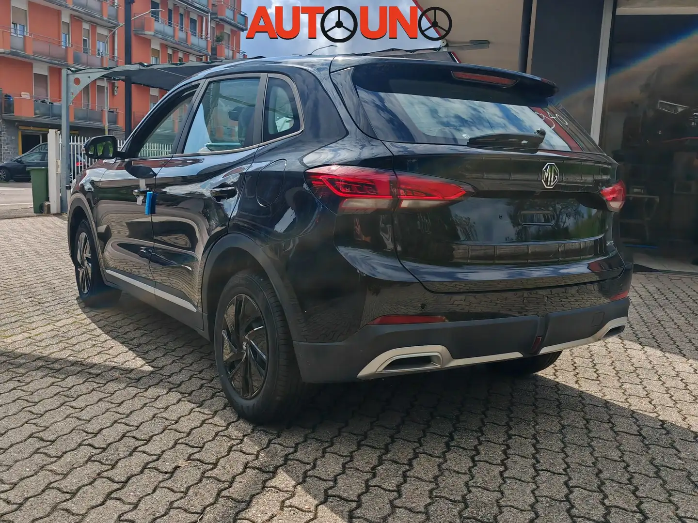 MG ZS ZS 1.5 Standard Schwarz - 2