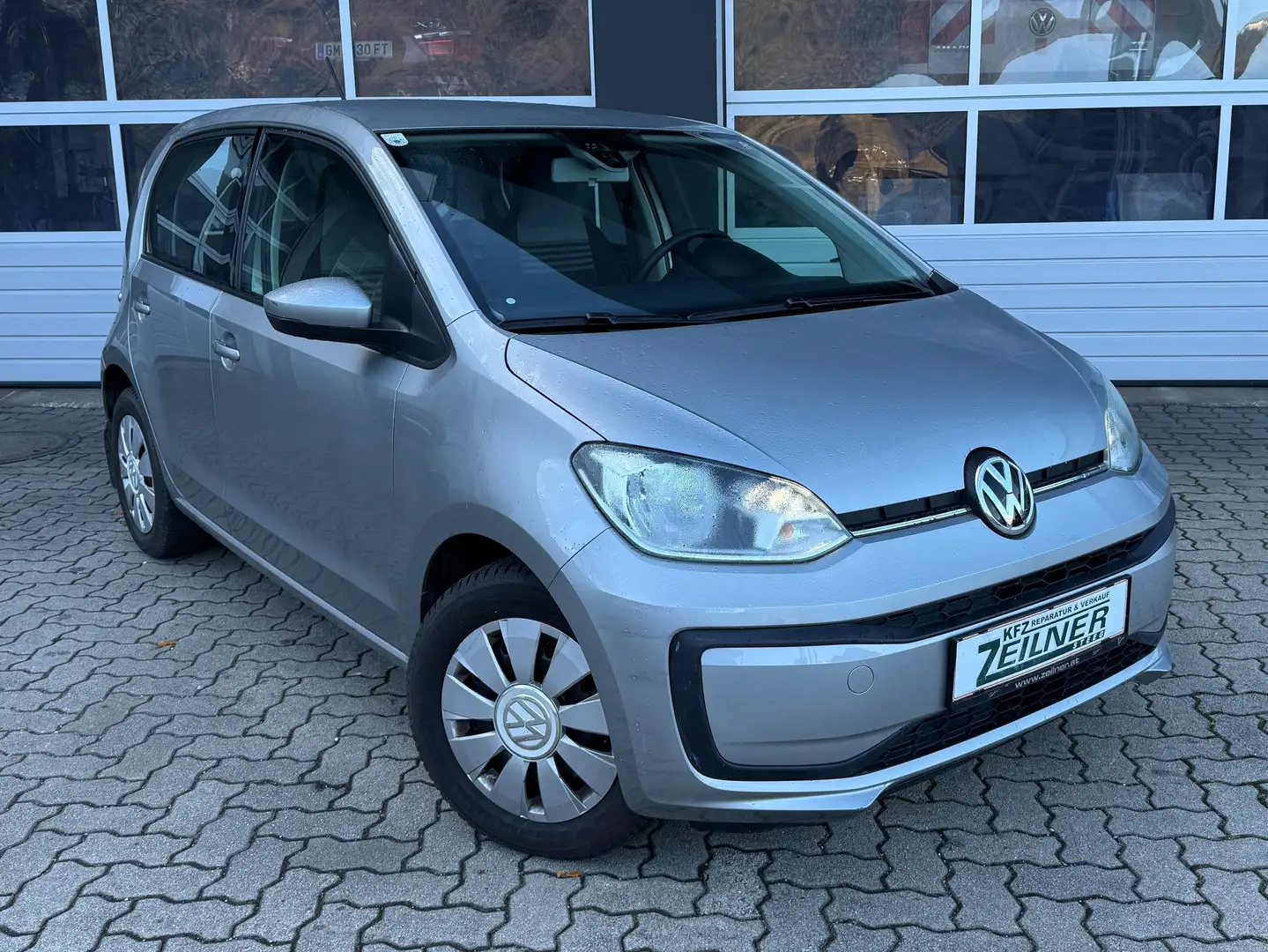 Volkswagen up! move up! BMT/Start-Stopp Grau - 1