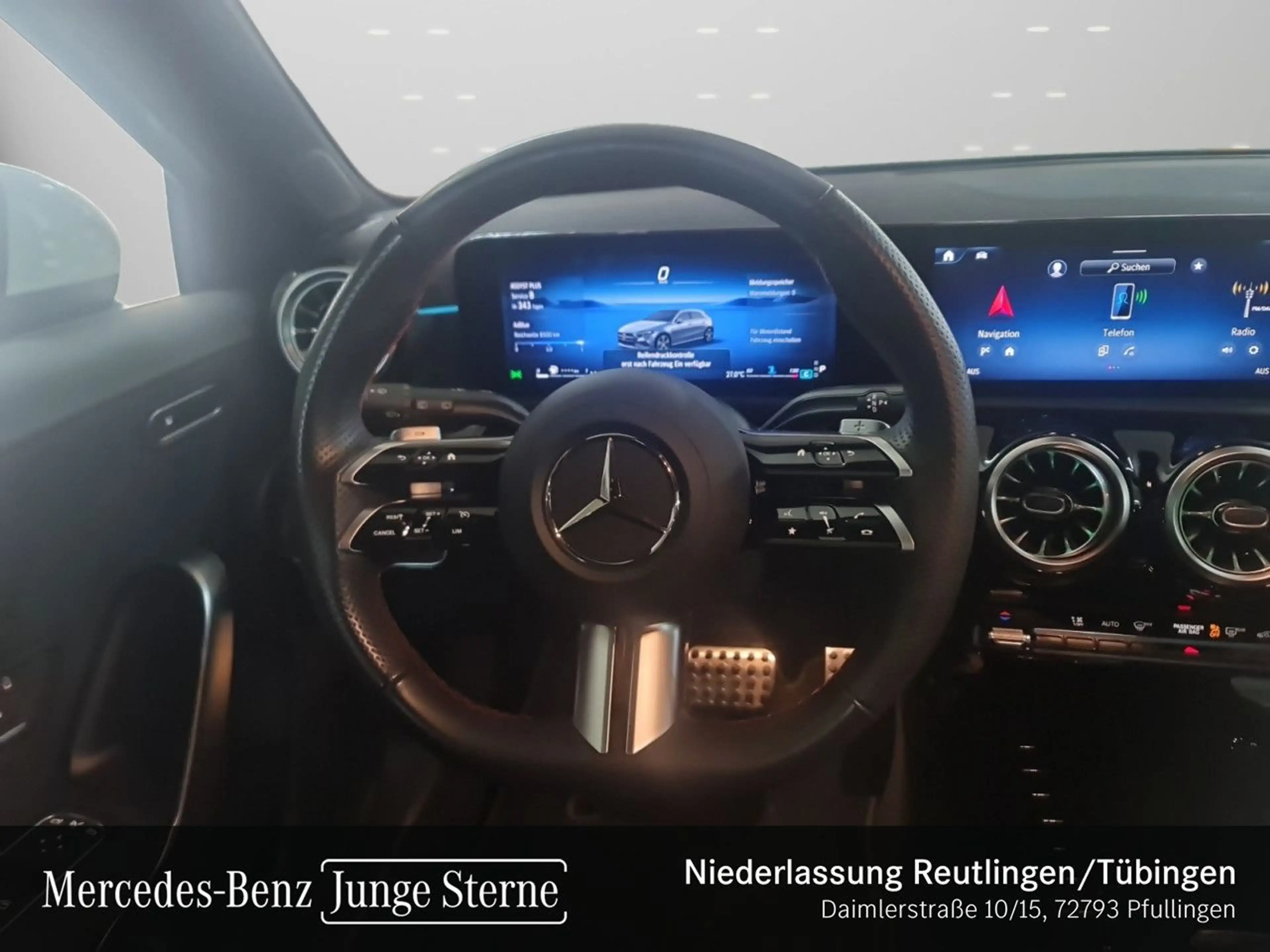 Mercedes-Benz A 220 d AMG+LED+KAMERA+KEYLESS+8G — photo 13