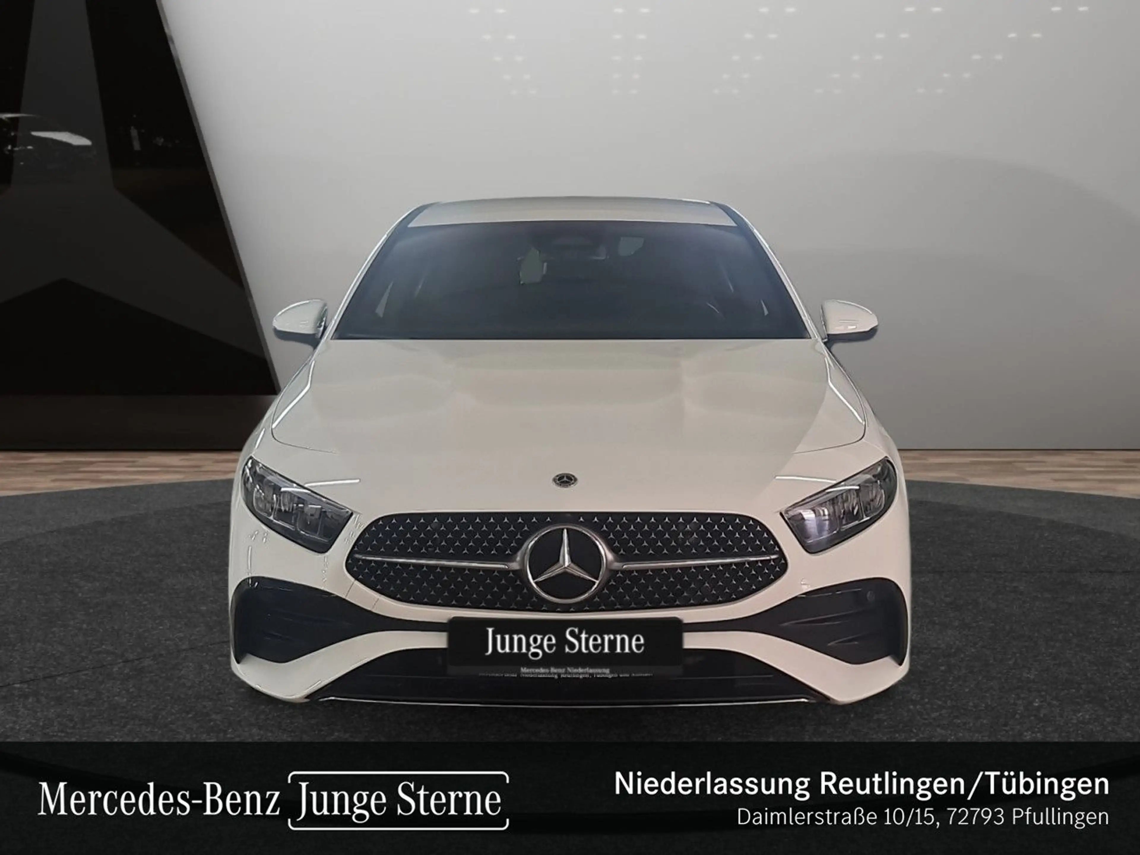 Mercedes-Benz A 220 d AMG+LED+KAMERA+KEYLESS+8G — photo 3