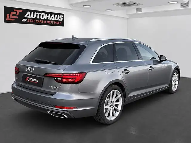 Audi A4 view 6