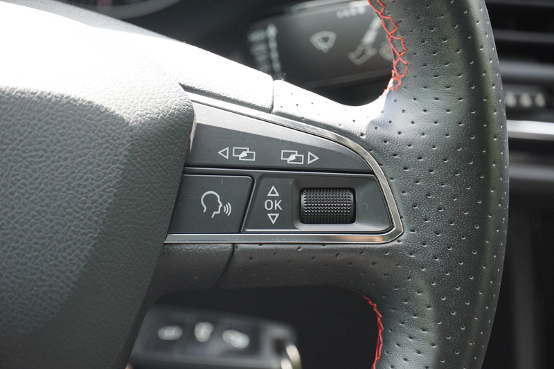 SEAT Leon 1.8 FR LED Navi Tempomat Sitzheizung DAB — photo 11