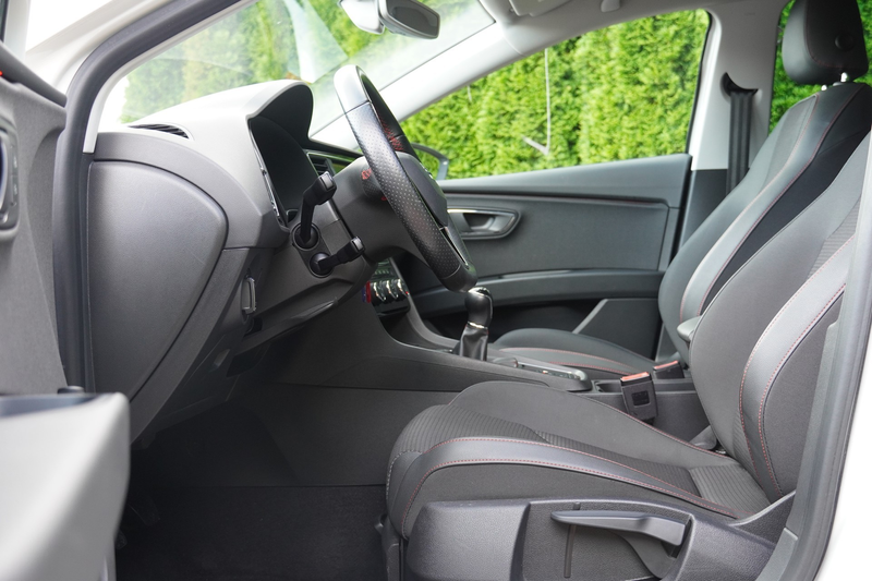 SEAT Leon 1.8 FR LED Navi Tempomat Sitzheizung DAB — photo 27