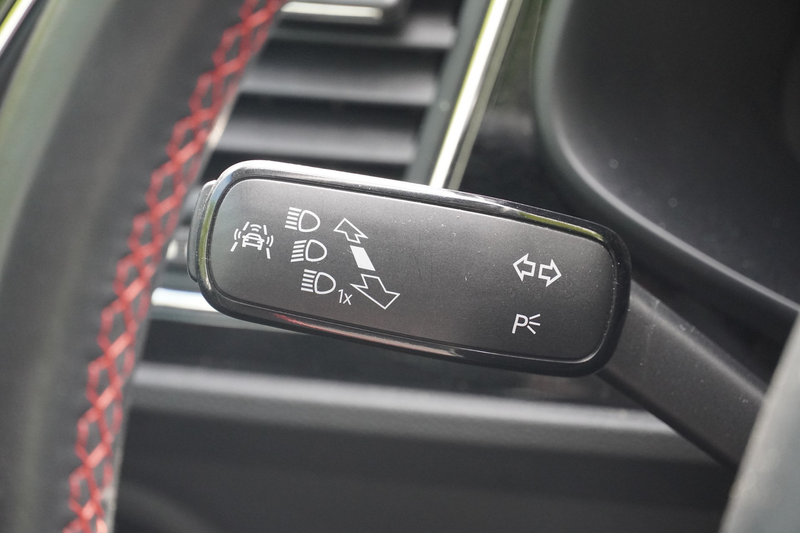 SEAT Leon 1.8 FR LED Navi Tempomat Sitzheizung DAB — photo 12