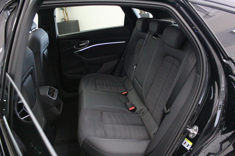 Audi Q8 e-tron Sportback 55 quattro S Edition Competition 115 kWh — photo 15