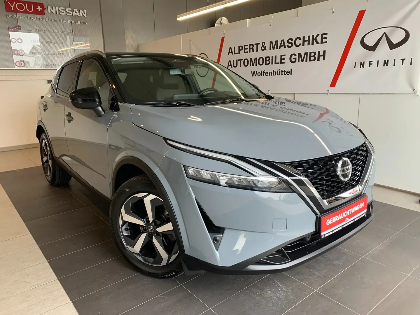 Nissan Qashqai Premiere Edition 1,3 Automatik /NAVI/PANO/SHZ/LED Gris - 1