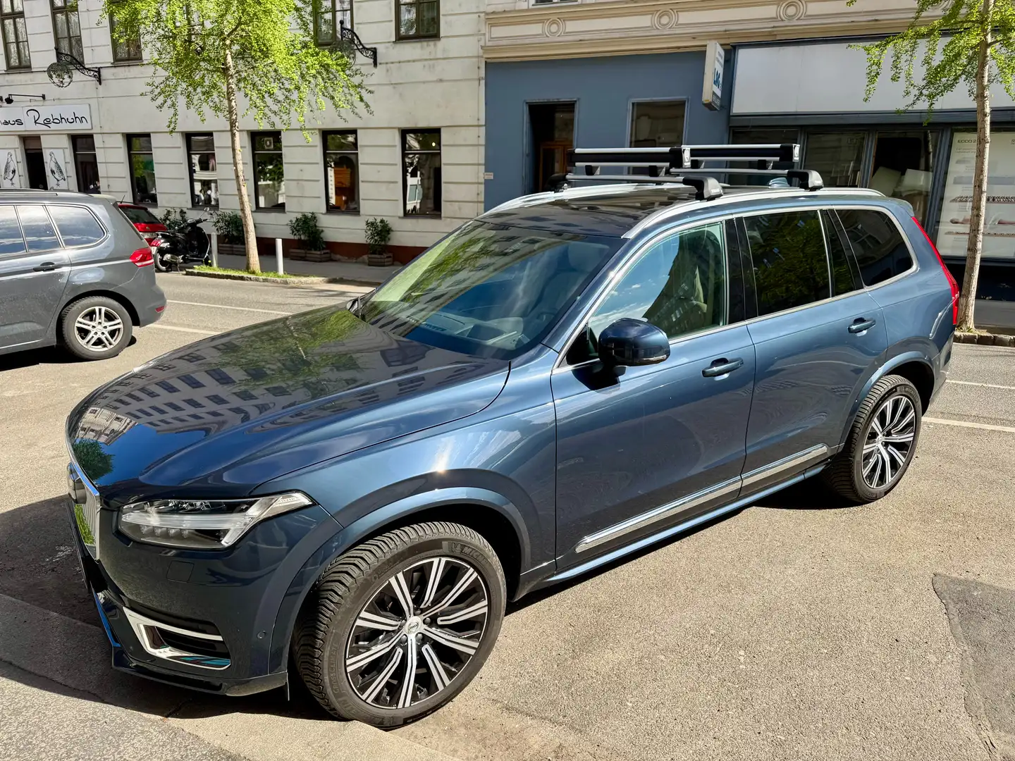 Volvo XC90 XC90 B5 AWD Ultimate Bright 7-sitzerUltimate Bright Blau - 2