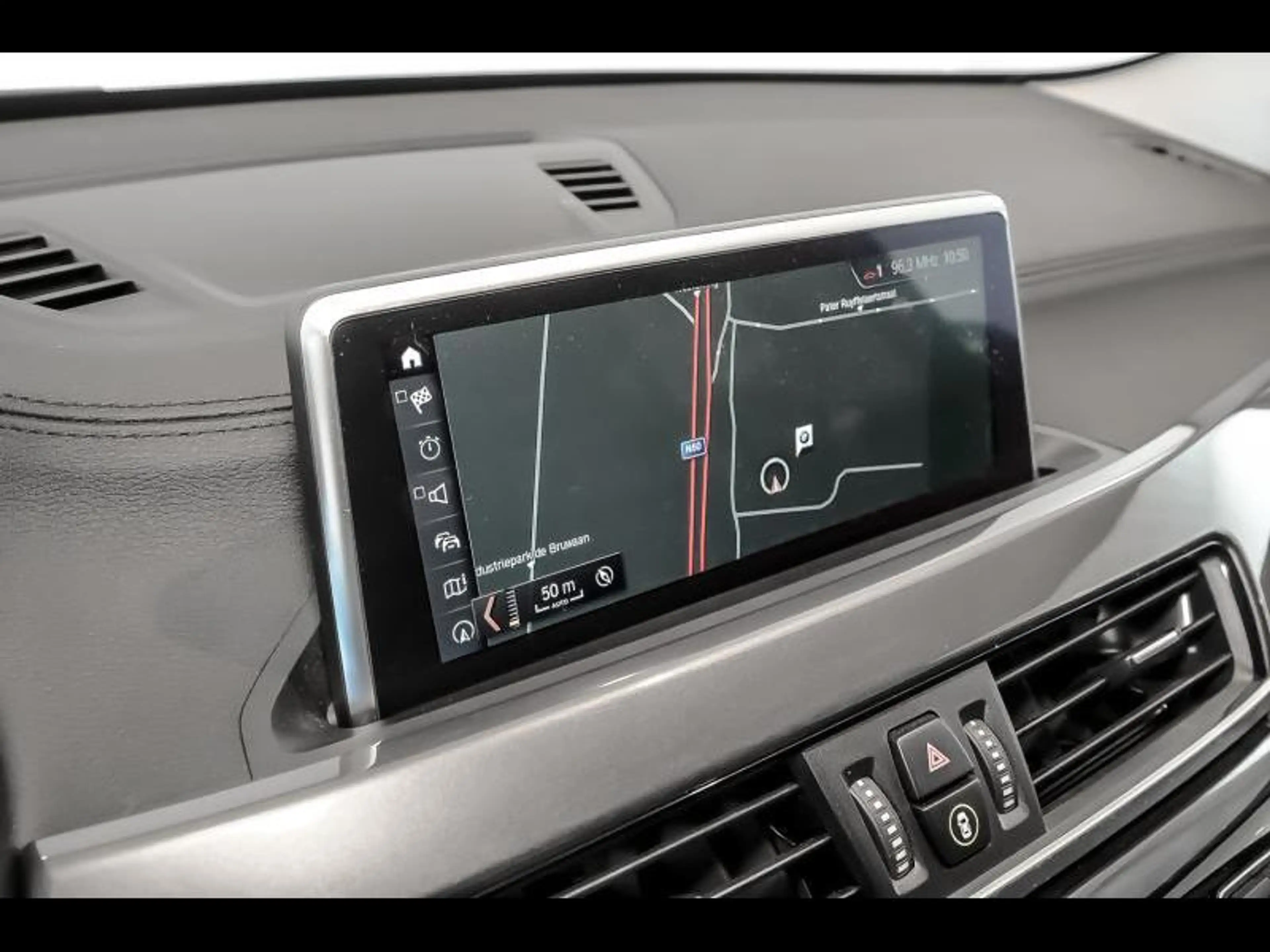 BMW X1 sDrive 18i - xLine / PDC / LED / Zetelvw / DAB / T — photo 14