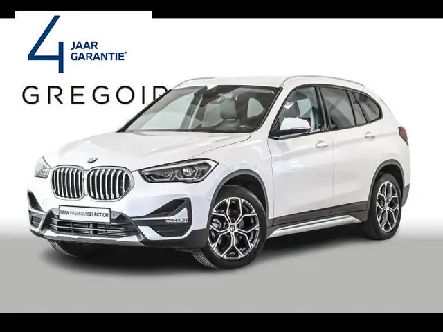 BMW X1 sDrive 18i - xLine / PDC / LED / Zetelvw / DAB / T