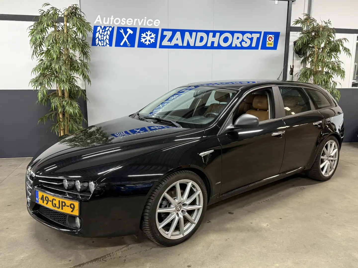 Alfa Romeo 159 Sportwagon 2.2 JTS TI // Leer Zwart - 1