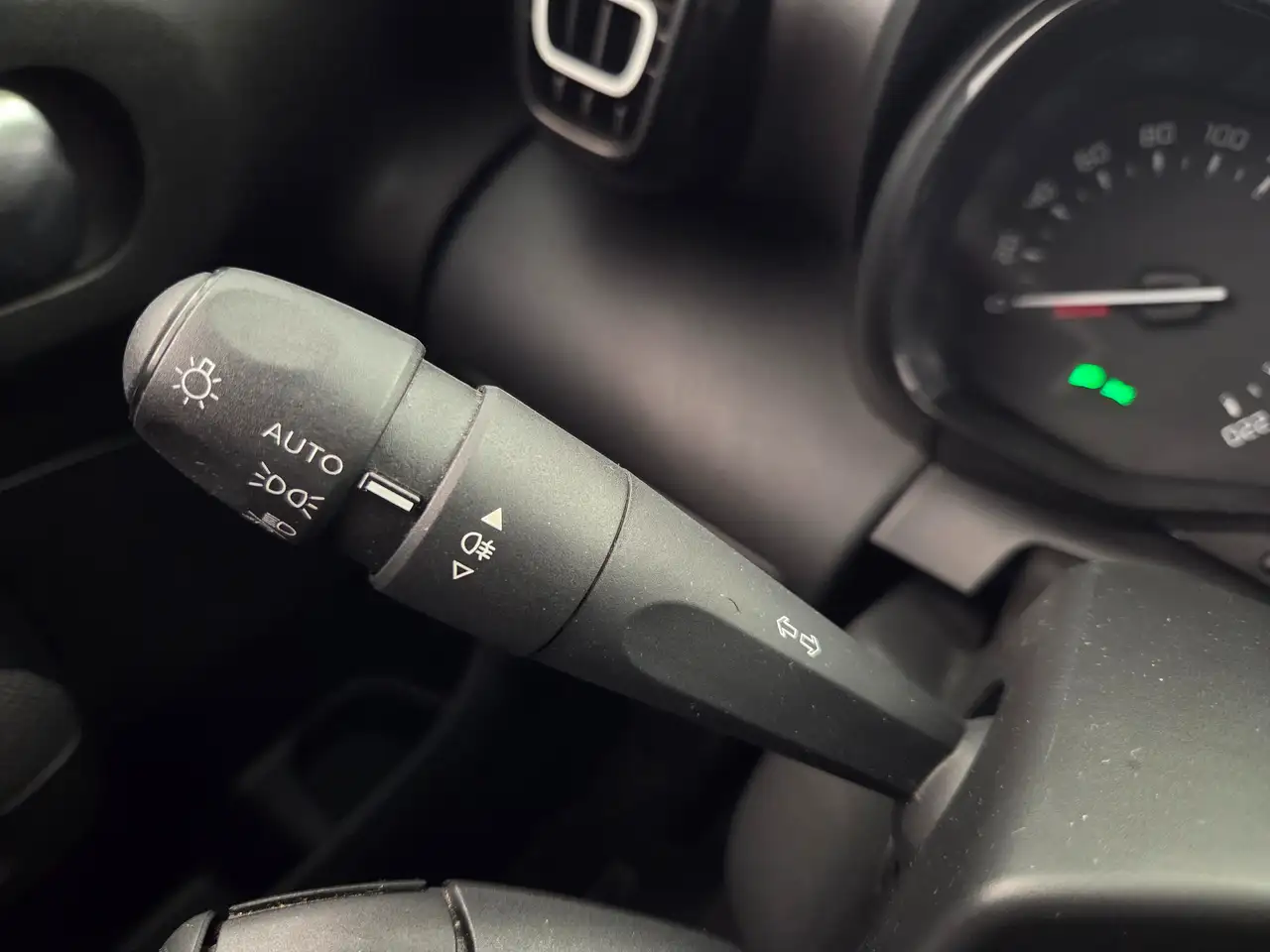 Citroen C3 Aircross C3 Aircross I 2021 1.2 puretech Live s 24