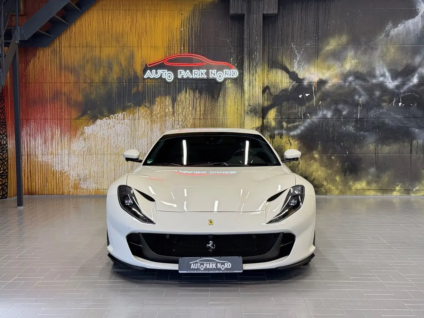 Ferrari 812 6.5 V12 Superfast FULL CARBON~LIFT~DISPLAY~ Weiß - 2