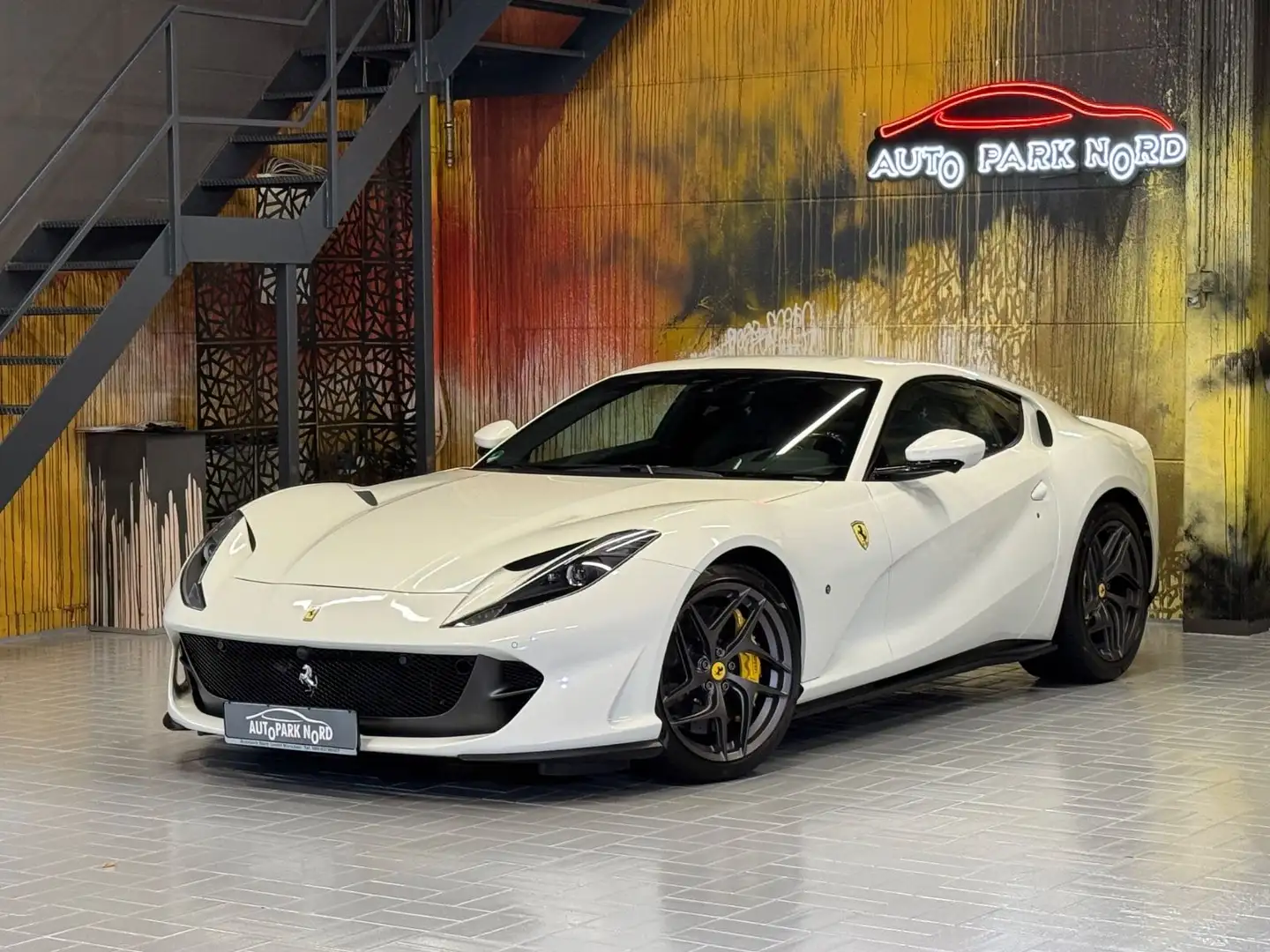 Ferrari 812 6.5 V12 Superfast FULL CARBON~LIFT~DISPLAY~ Weiß - 1