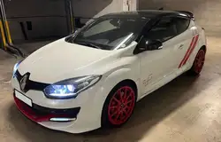 Renault Megane Mégane III Coupé 2.0 275 RS Trophy R