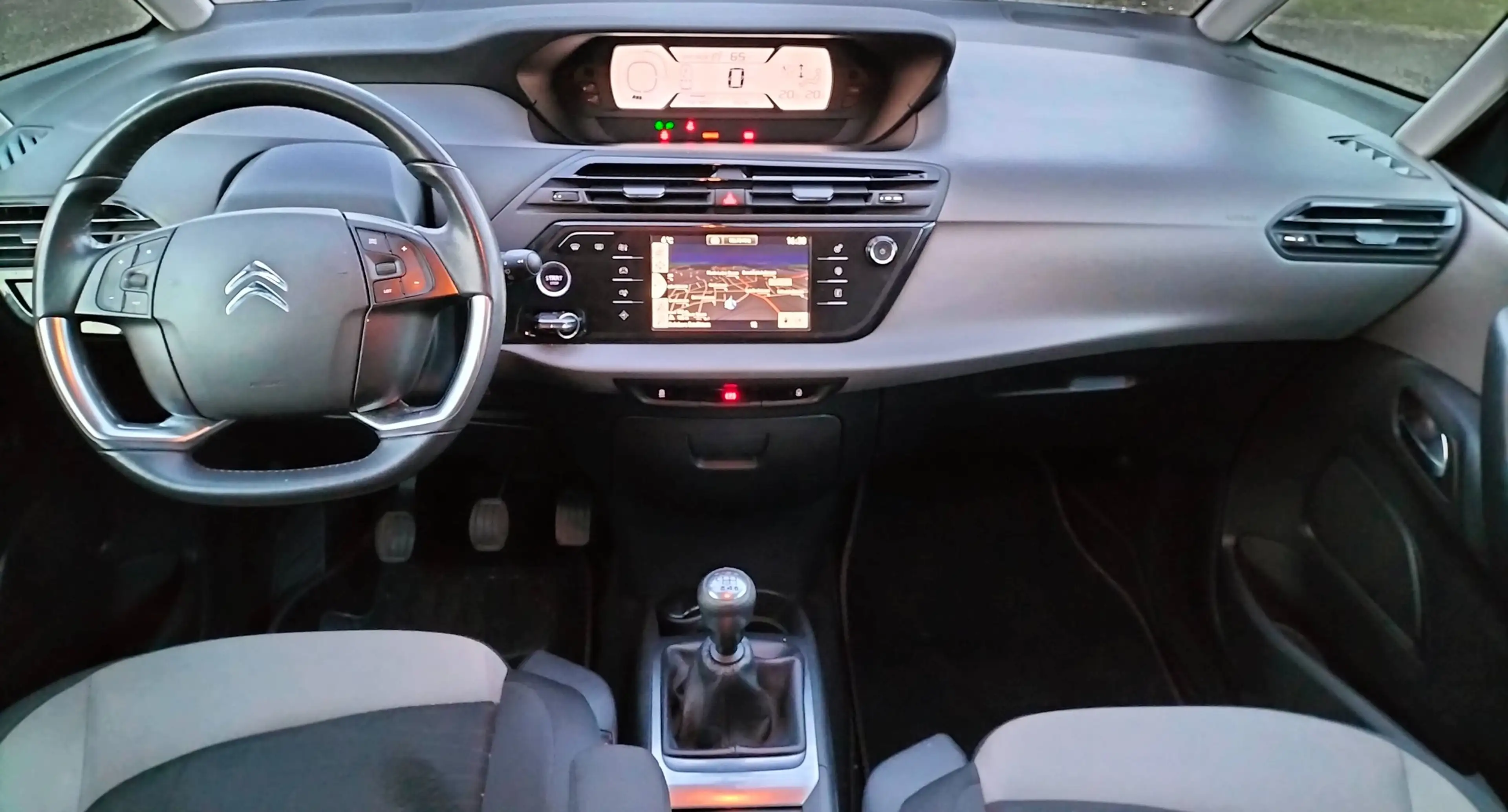Citroen C4 Picasso Seduction e-HDi FAP *Garantie*ZaRi neu*AHK* — photo 8