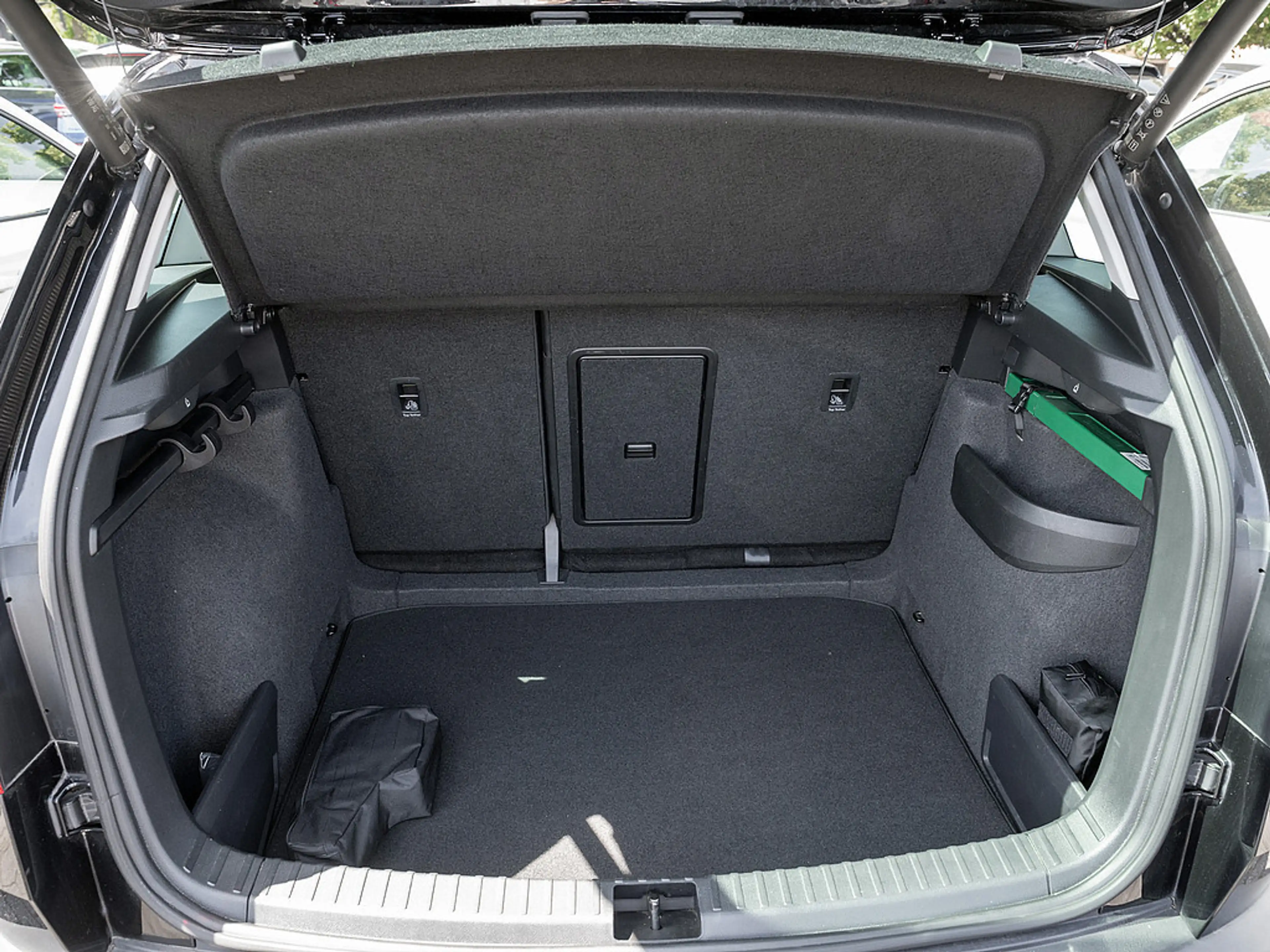 Skoda Karoq 2.0 TDI Clever 4x4 DSG AHK LED ACC SHZ — photo 15